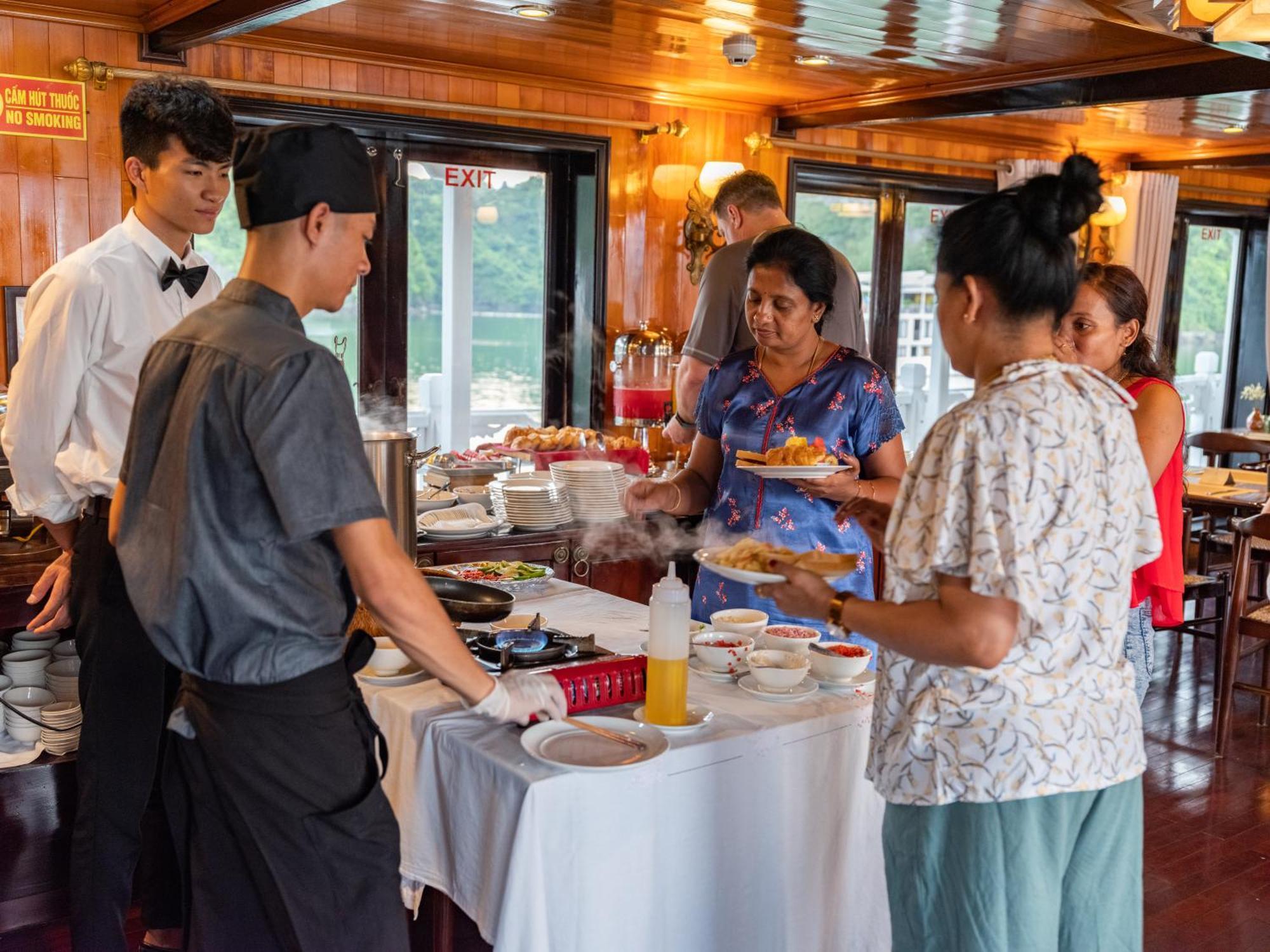 Hera Grand Luxury Cruise 下龍 外观 照片