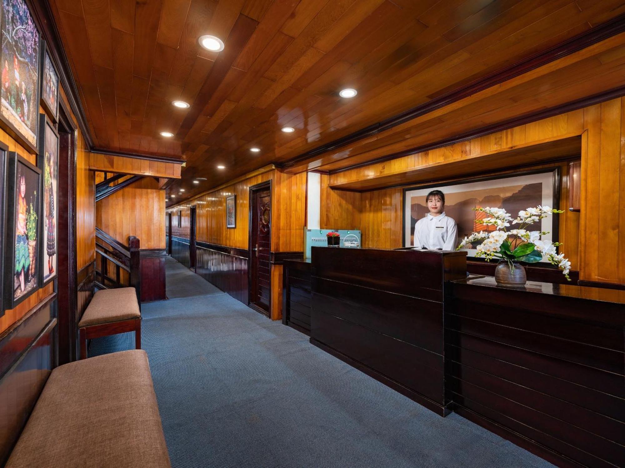 Hera Grand Luxury Cruise 下龍 外观 照片