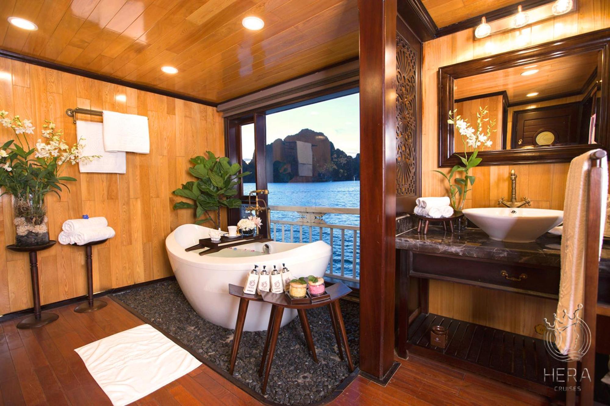 Hera Grand Luxury Cruise 下龍 外观 照片