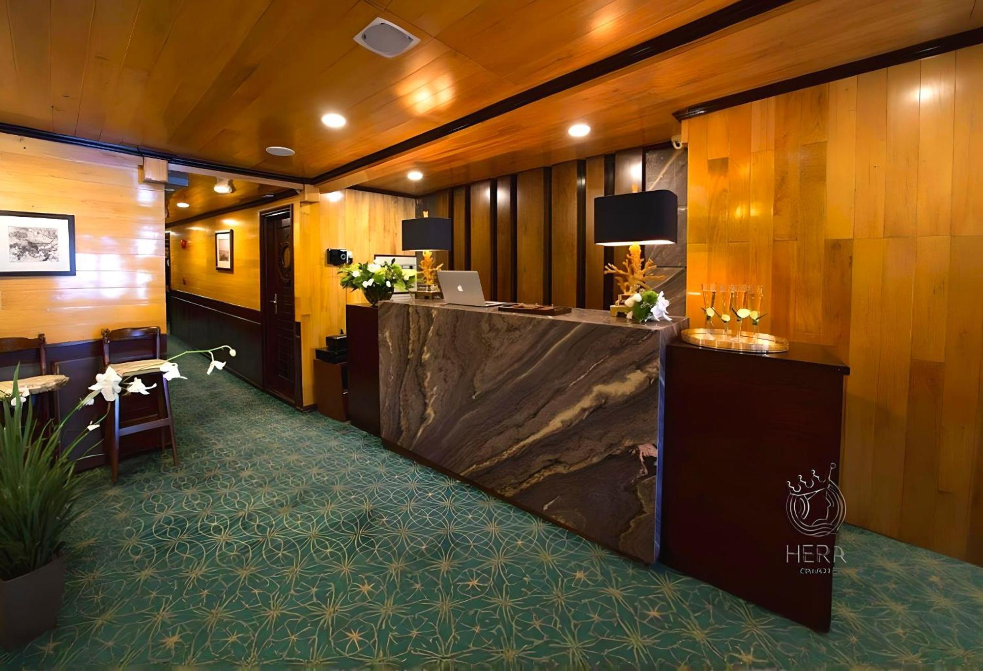 Hera Grand Luxury Cruise 下龍 外观 照片